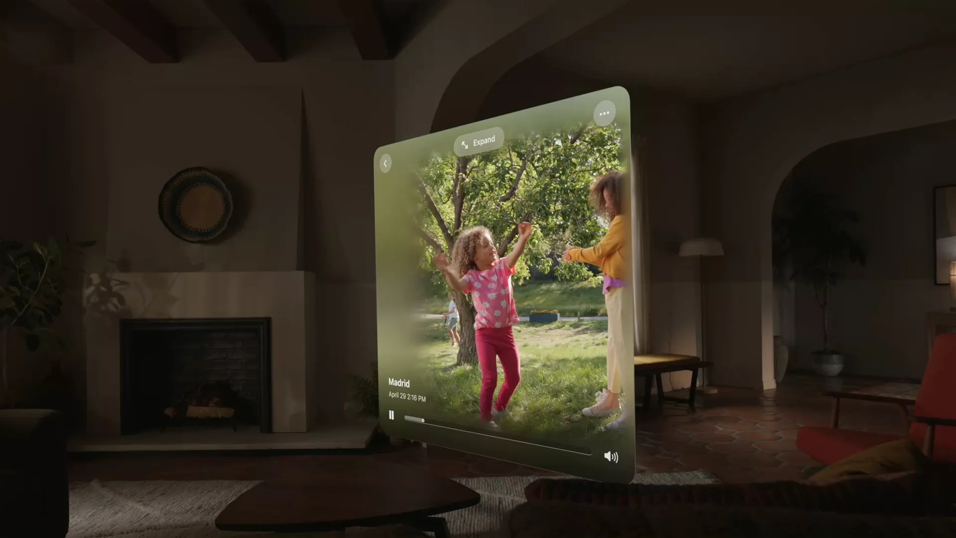 Vision Pro еще не вышла, но уже сейчас можно начать снимать пространственное видео на iPhone