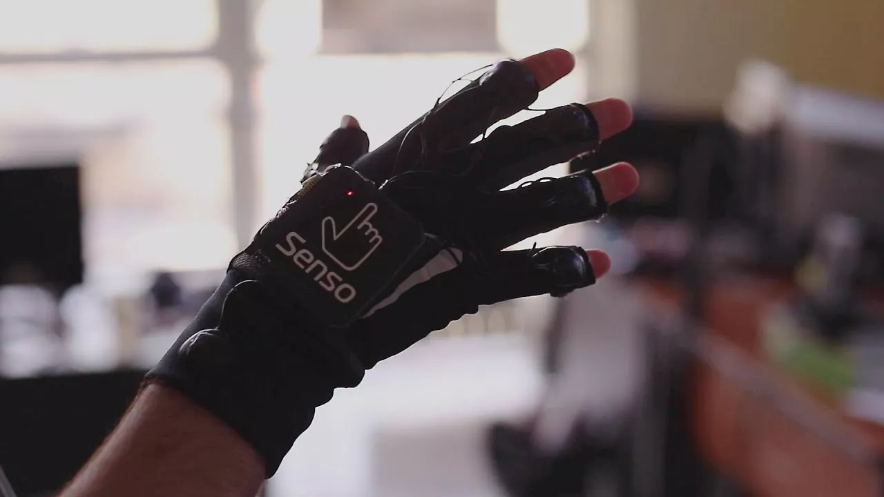 Перчатки Senso Glove DK3: революция в виртуальной реальности