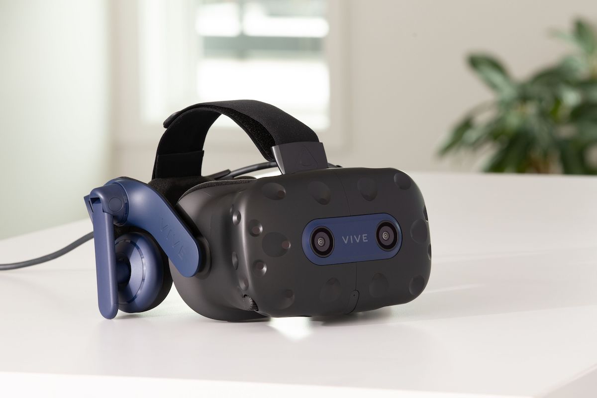 Заказать шлем виртуальной реальности Vive Pro 2.0 Заказать шлем виртуальной реальности Vive Pro 2.0